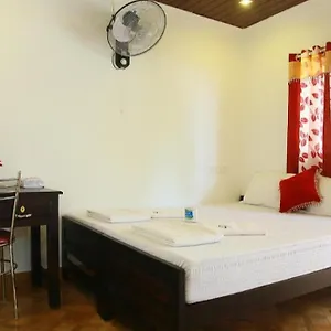  Privatunterkunft Marari Anandu